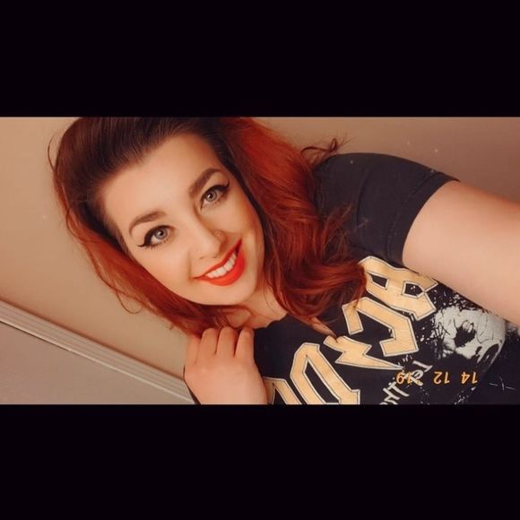 Meet your Posher, Lindsey - Picture 1 of 1